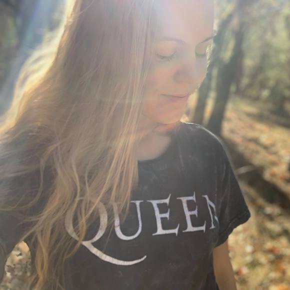 Meet your Posher, Paige - Picture 1 of 1